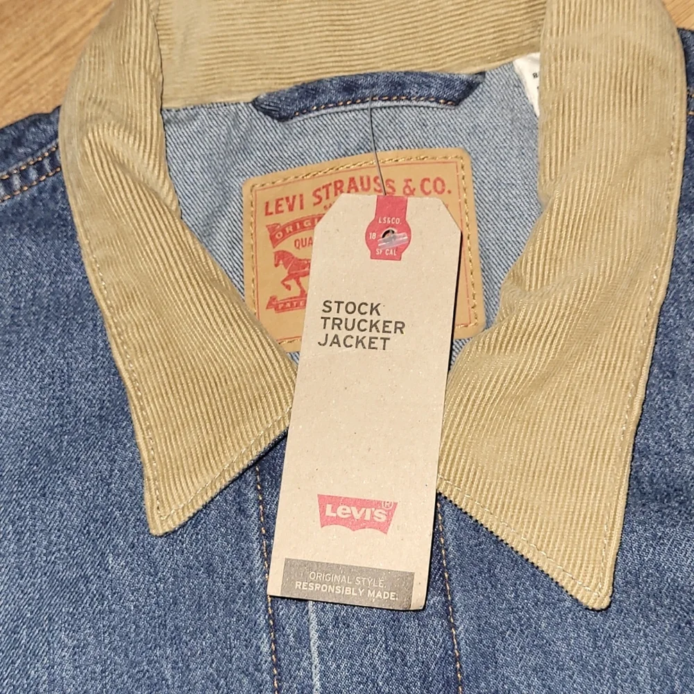 New Corduroy collared Levi's blue denim jacket sizes  XXL and XXXL - Picture 3 of 8
